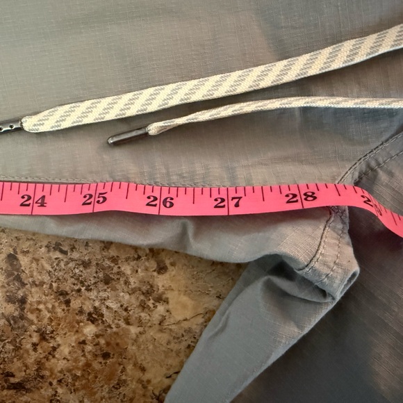 Vuori Women’s Ripstop Pants Gray Small - Picture 5 of 5